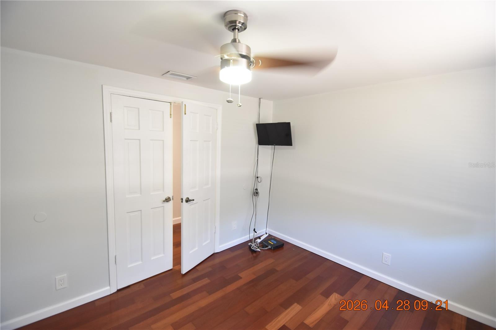 3223 W WYOMING AVE, TAMPA, FL, 33611