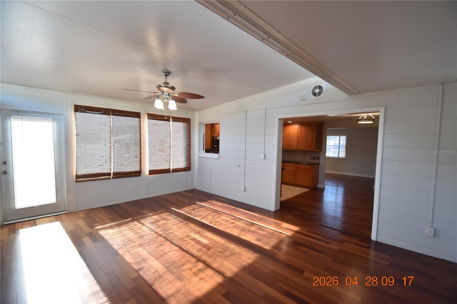 3223 W WYOMING AVE, TAMPA, FL, 33611