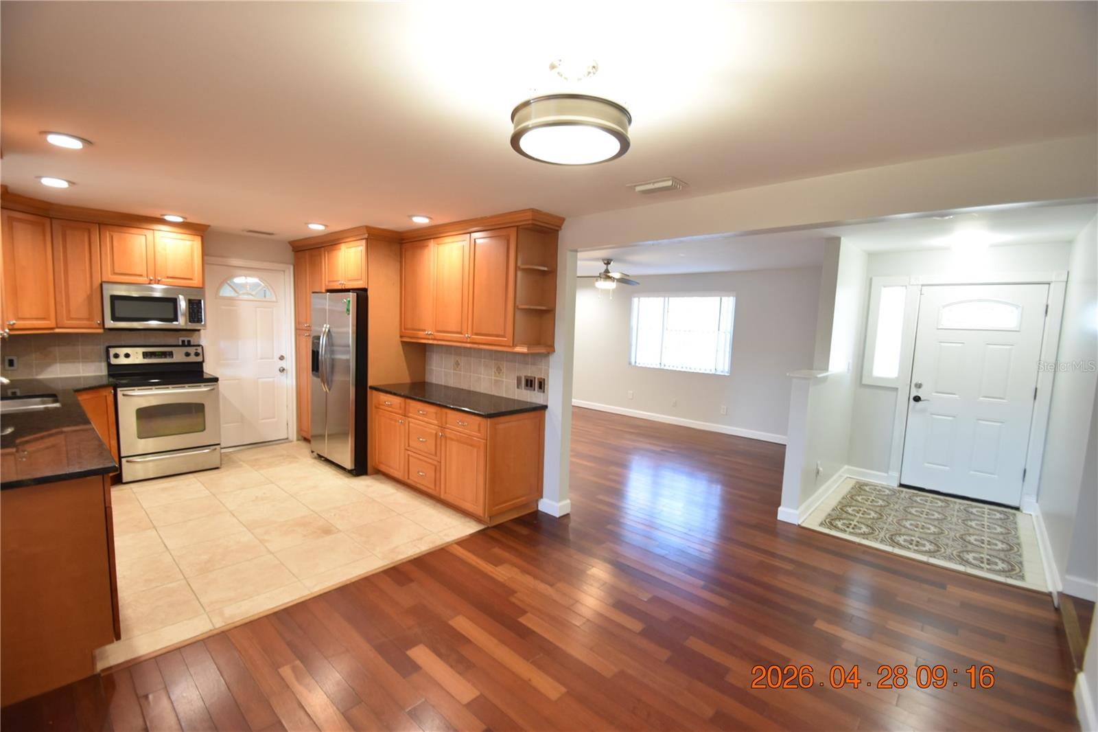 3223 W WYOMING AVE, TAMPA, FL, 33611