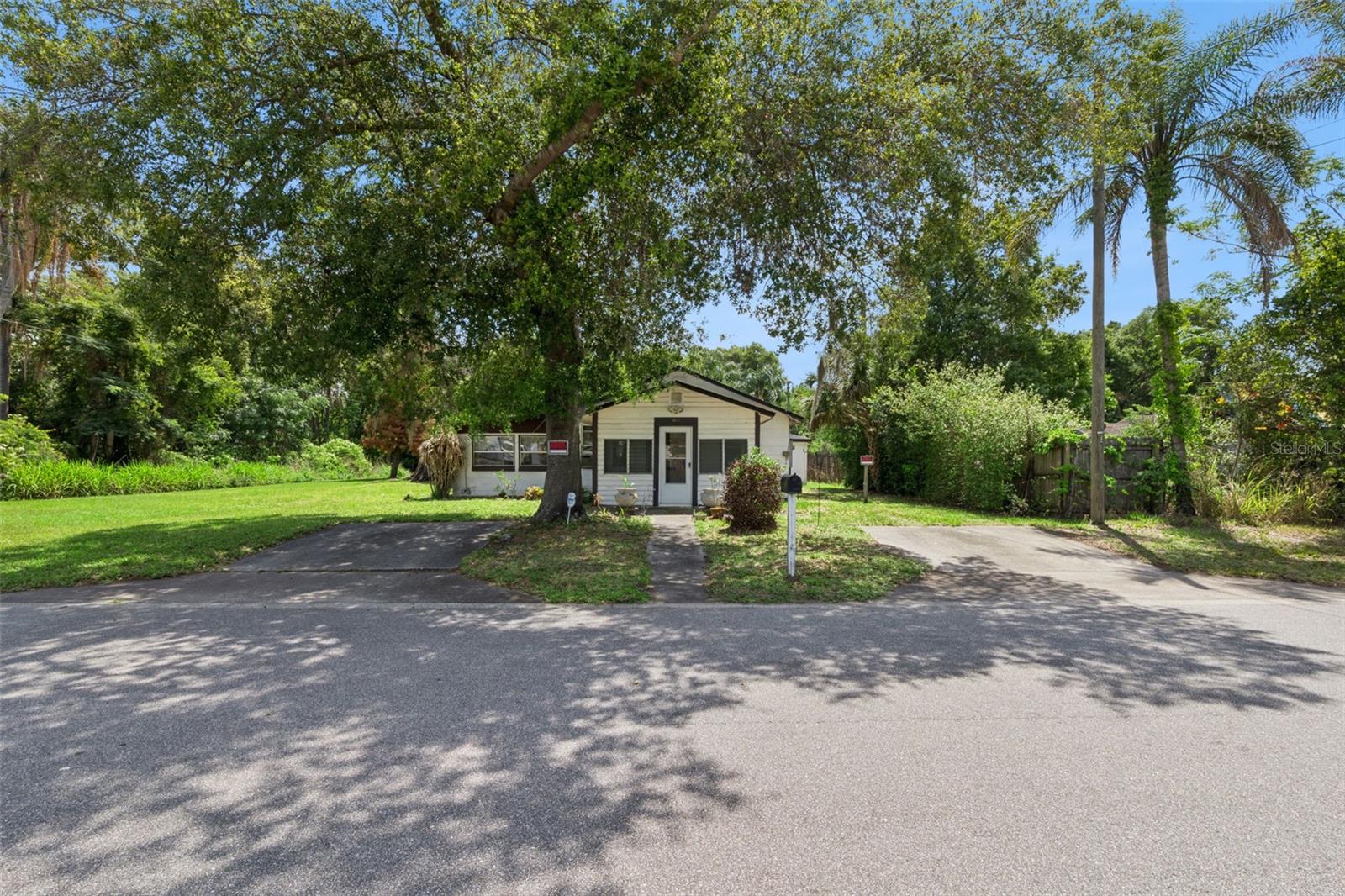 1203 SASOON AVE, ORLANDO, FL, 32803
