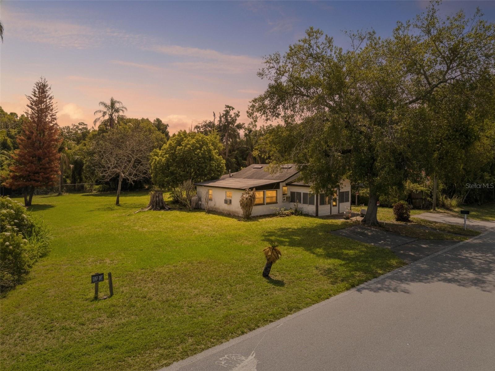 1203 SASOON AVE, ORLANDO, FL, 32803