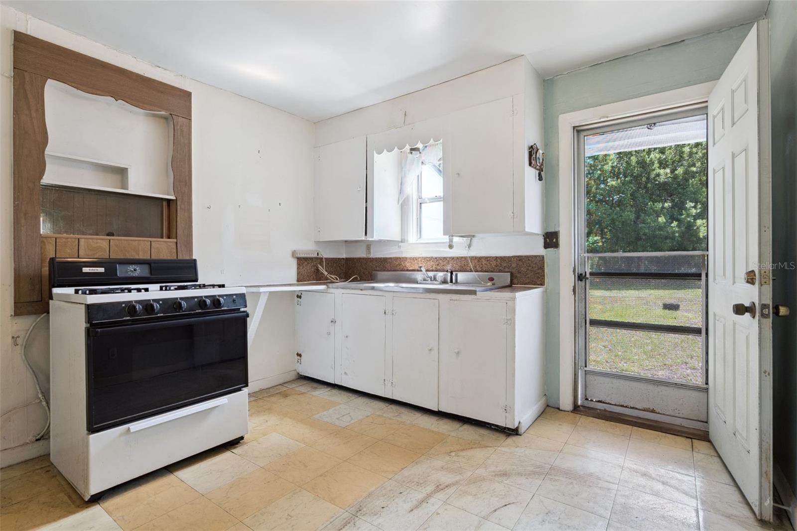 1203 SASOON AVE, ORLANDO, FL, 32803