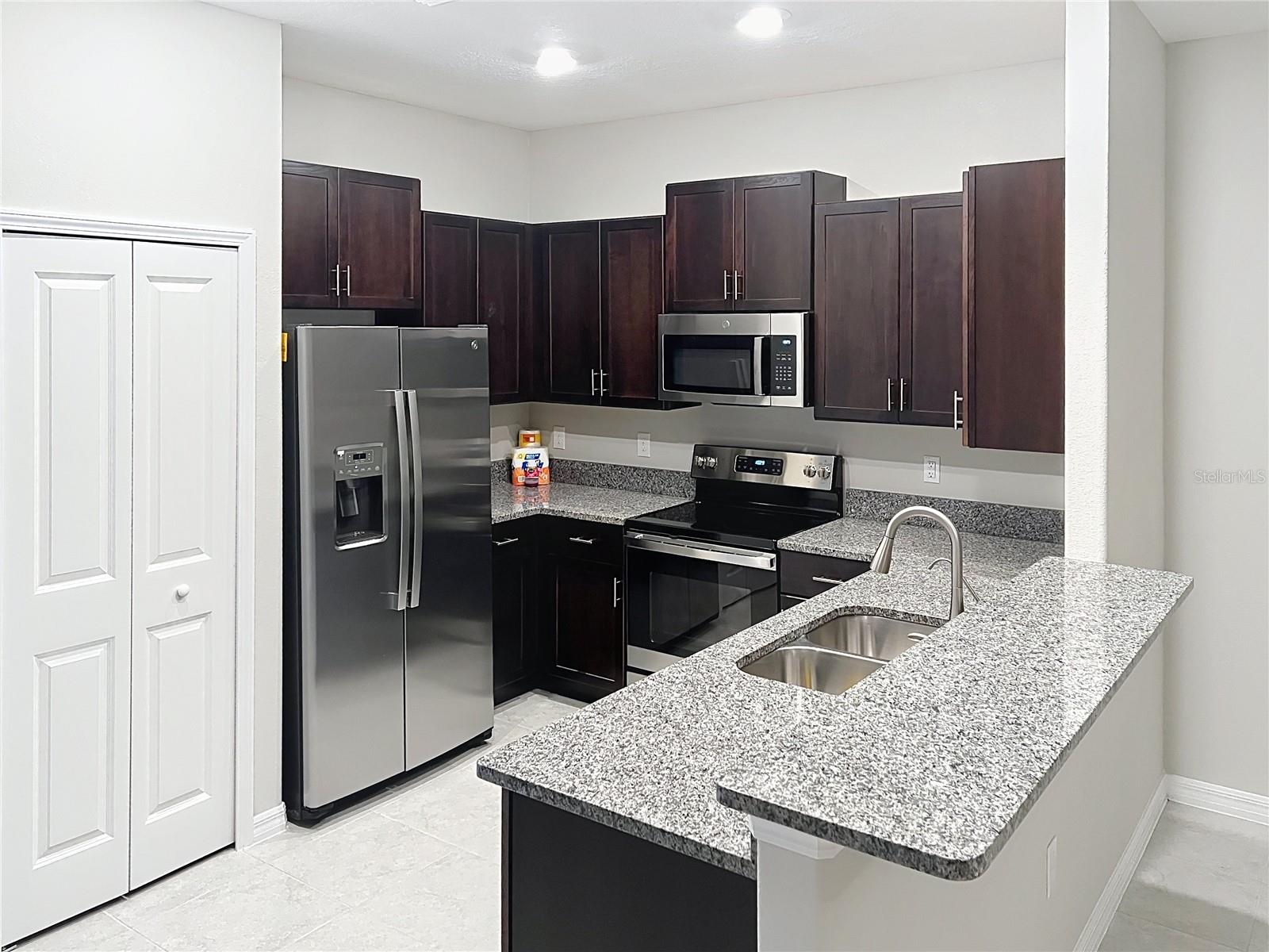 15503 PRESTWICK ROSE PL, SUN CITY CENTER, FL, 33573