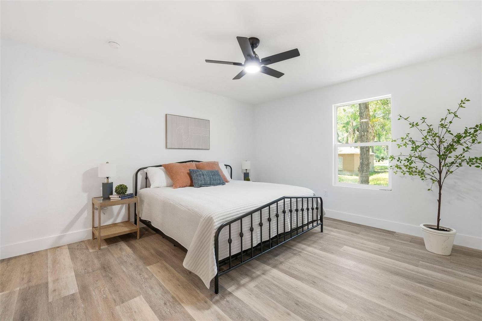 1370 19TH ST, ORANGE CITY, FL, 32763