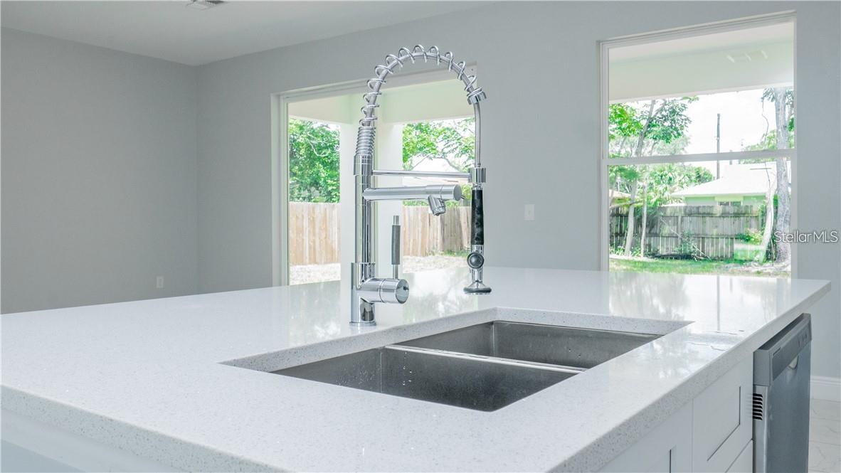 2916 WINLOCK AVE, DELTONA, FL, 32738