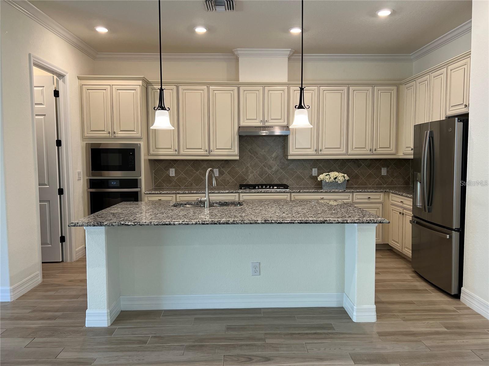 17521 HICKOK BELT LOOP, BRADENTON, FL, 34211