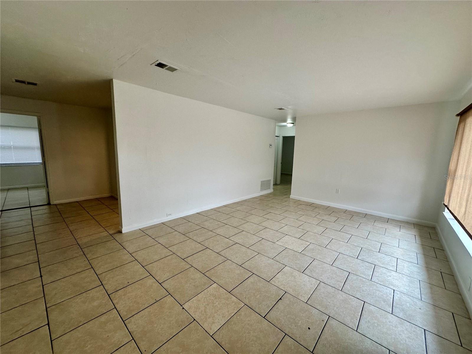 1317 CAMBRIDGE DR, LEESBURG, FL, 34748