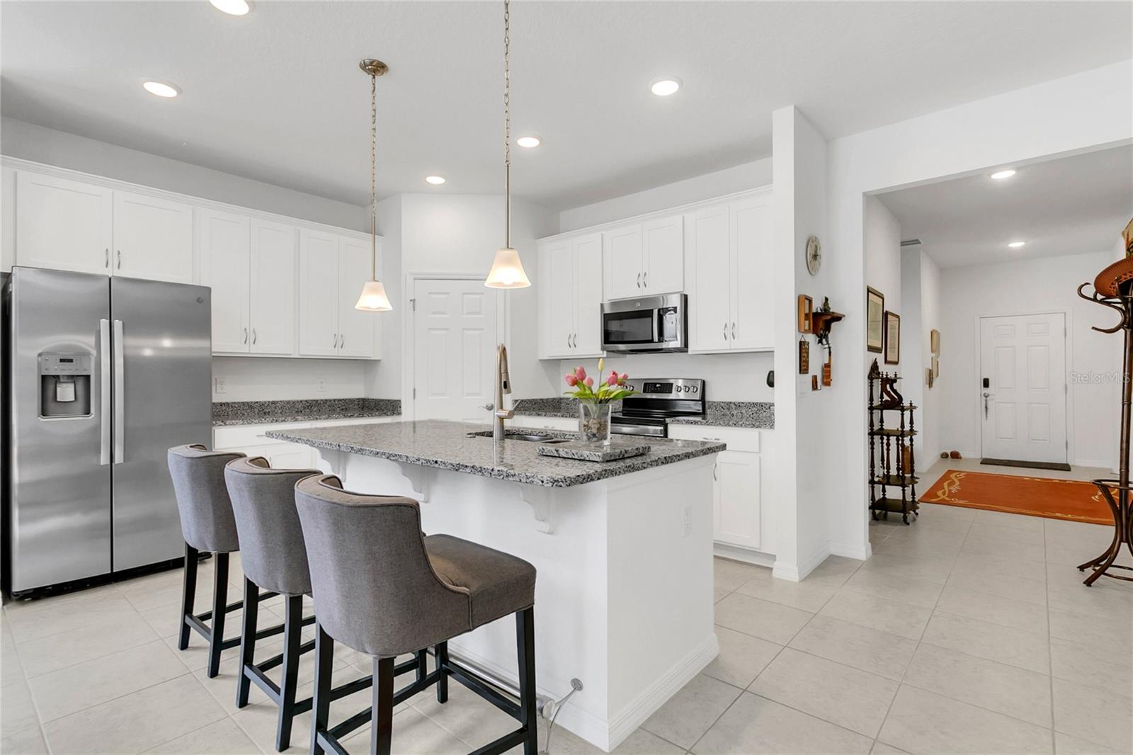 1580 BLUE LAGOON CIR, MASCOTTE, FL, 34753