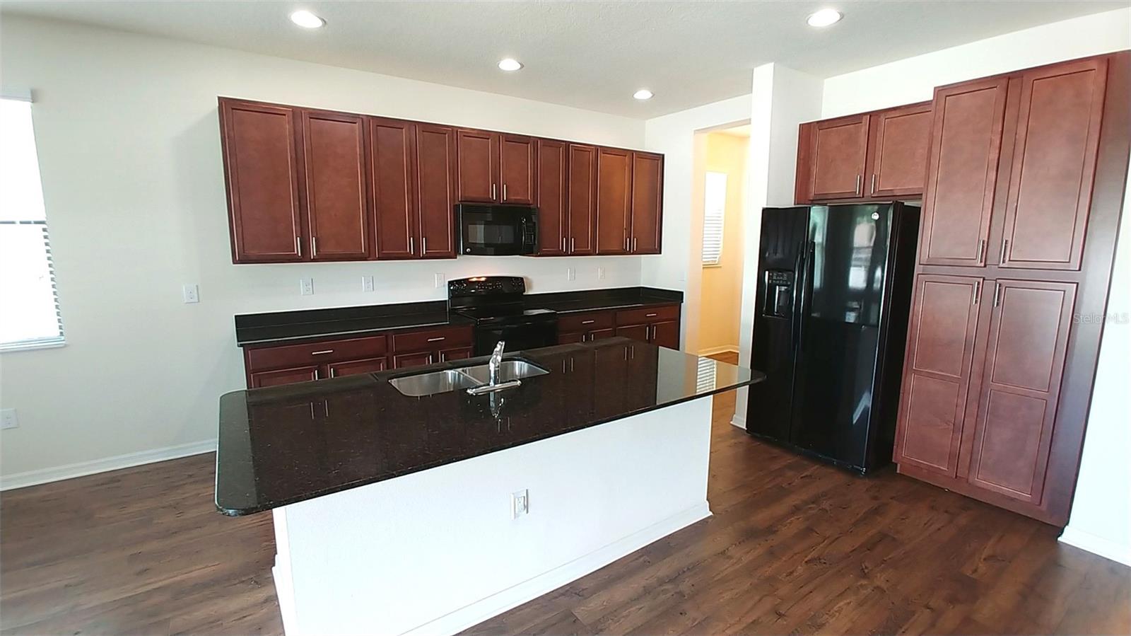 7013 ISLAND QUEEN CT, SARASOTA, FL, 34233