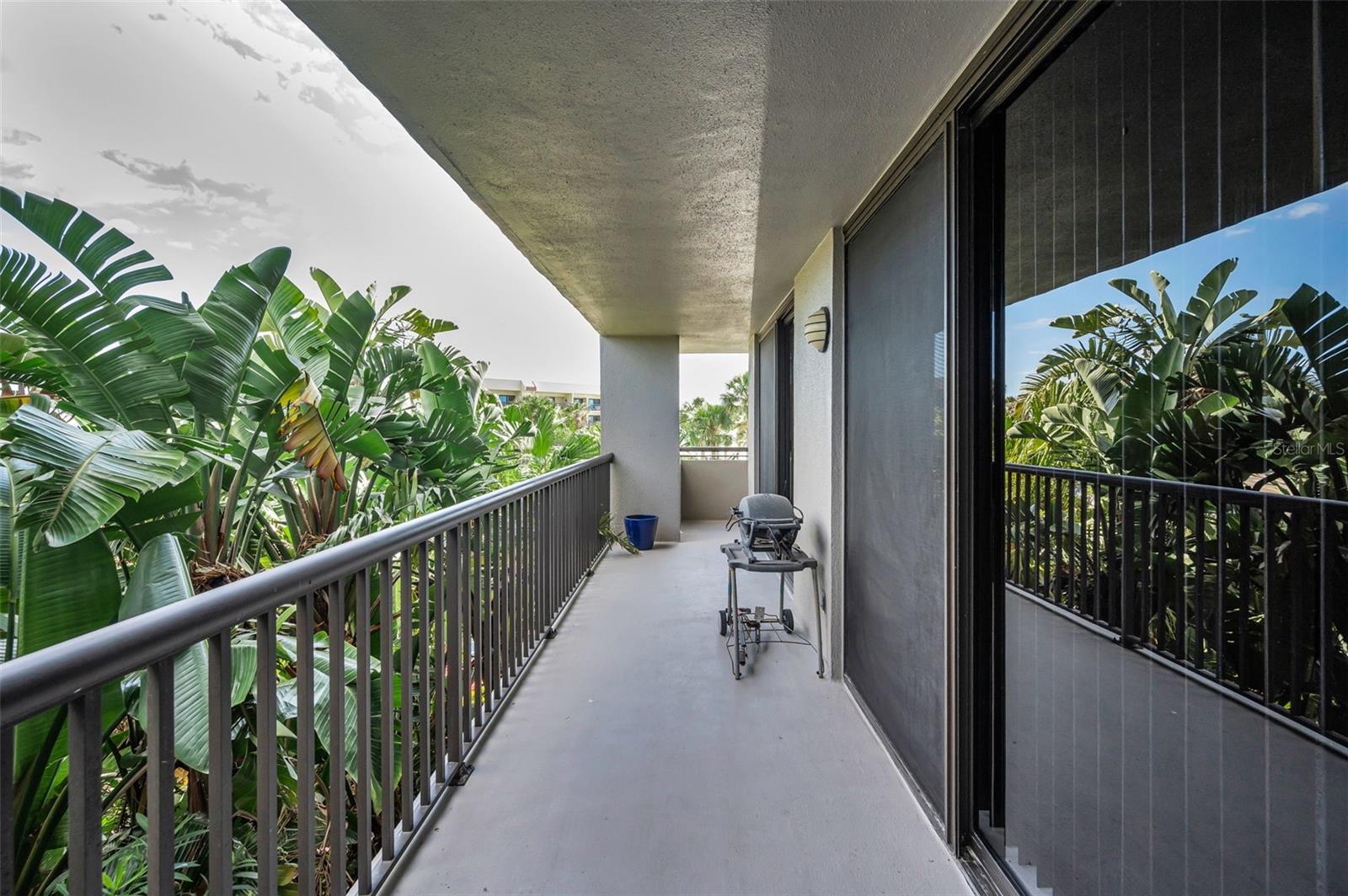 1660 GULF BLVD #208, CLEARWATER BEACH, FL, 33767
