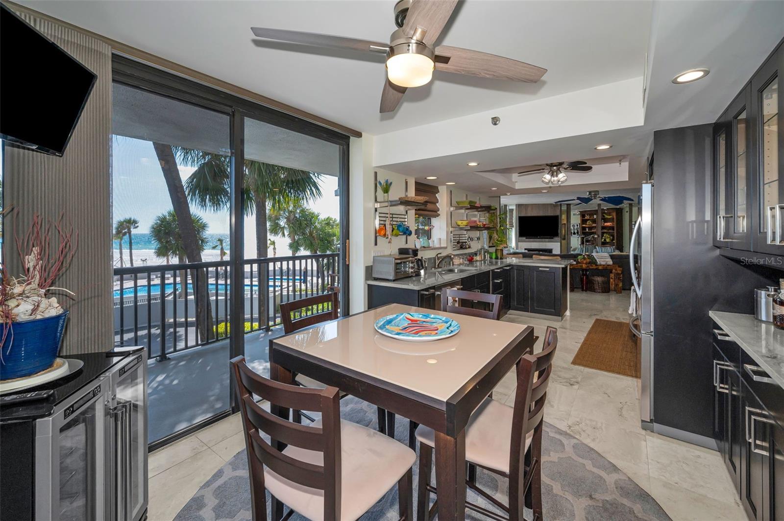 1660 GULF BLVD #208, CLEARWATER BEACH, FL, 33767