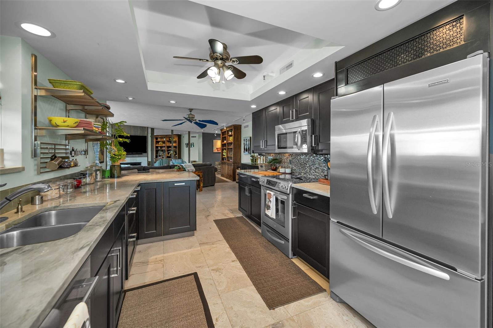 1660 GULF BLVD #208, CLEARWATER BEACH, FL, 33767