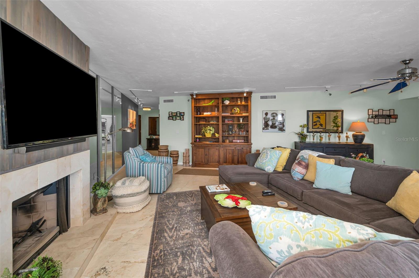 1660 GULF BLVD #208, CLEARWATER BEACH, FL, 33767