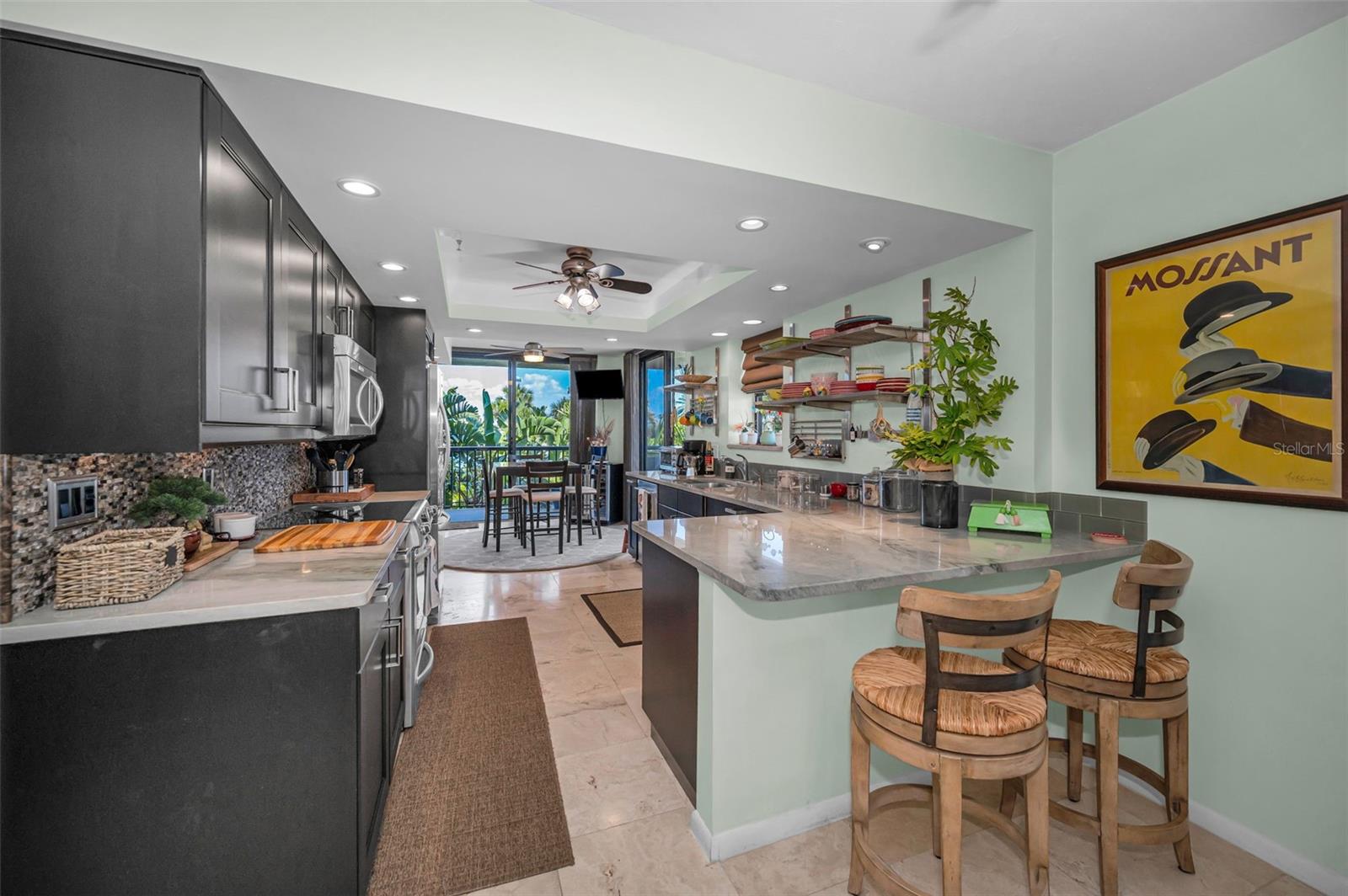 1660 GULF BLVD #208, CLEARWATER BEACH, FL, 33767