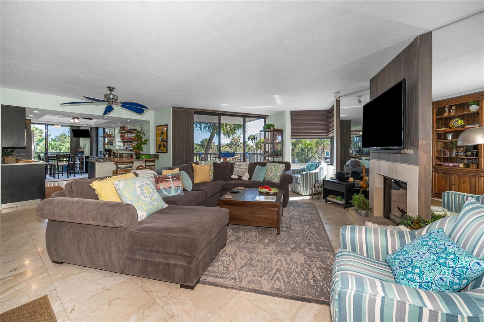 1660 GULF BLVD #208, CLEARWATER BEACH, FL, 33767