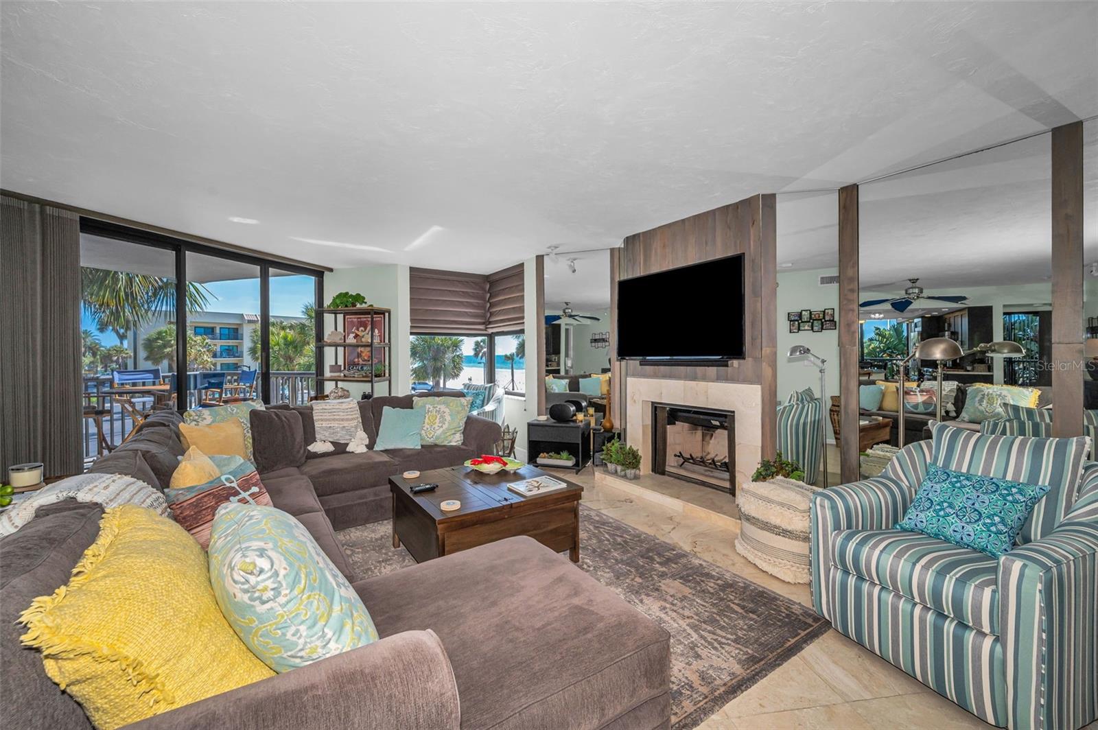 1660 GULF BLVD #208, CLEARWATER BEACH, FL, 33767