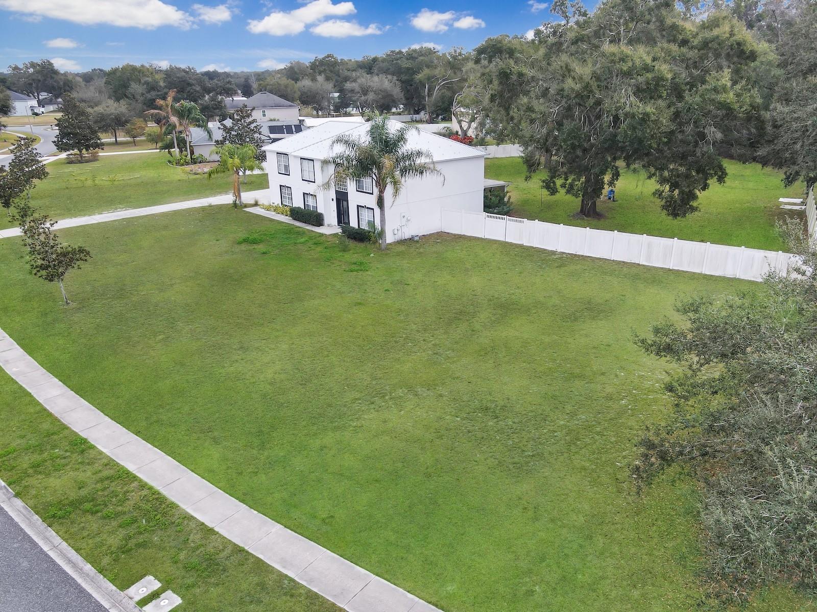 7561 LAKE ANDREA CIR, MOUNT DORA, FL, 32757