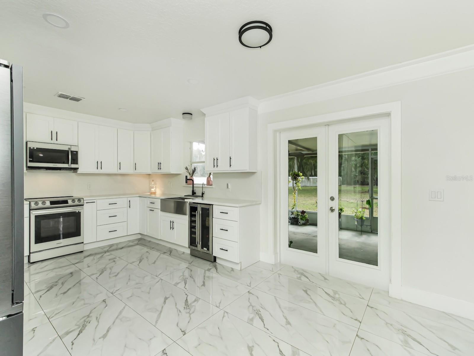 7561 LAKE ANDREA CIR, MOUNT DORA, FL, 32757
