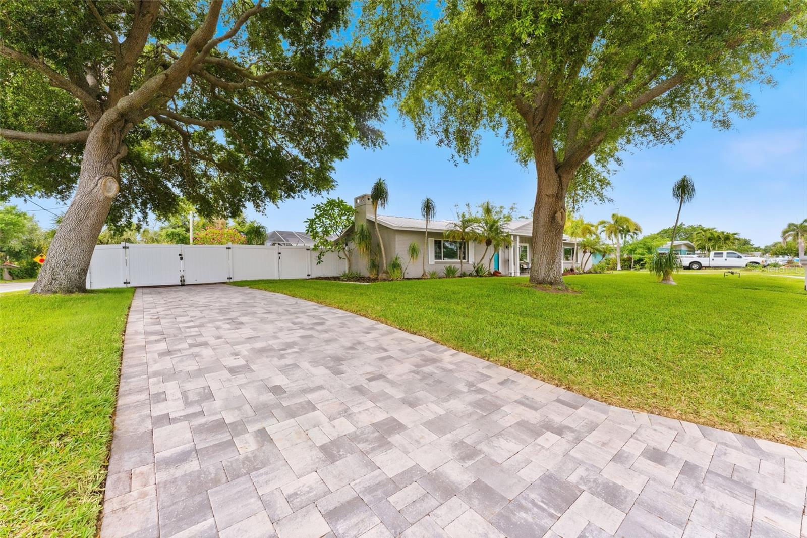 5105 7TH AVENUE DR W, BRADENTON, FL, 34209