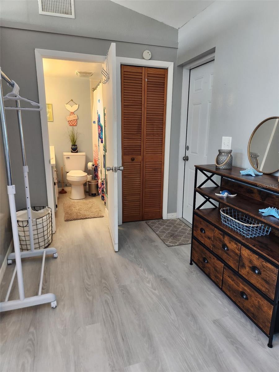 5105 7TH AVENUE DR W, BRADENTON, FL, 34209