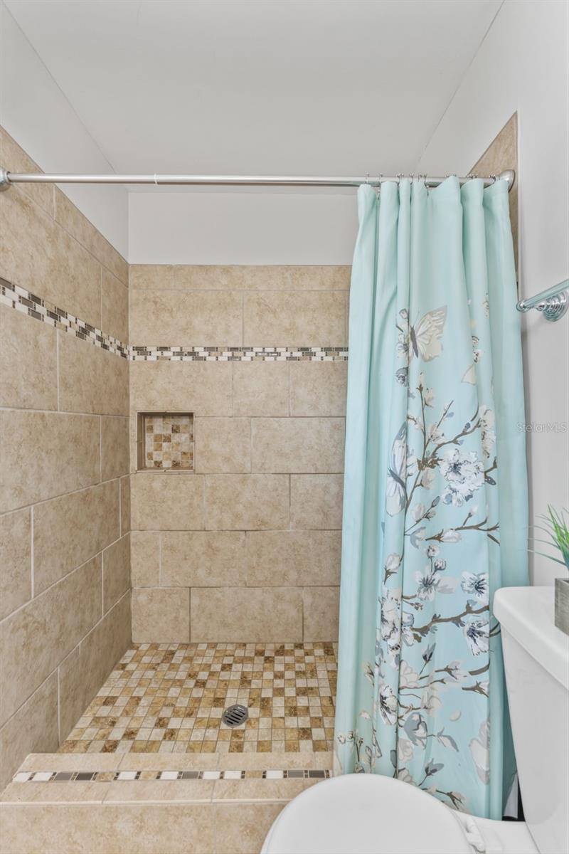5105 7TH AVENUE DR W, BRADENTON, FL, 34209