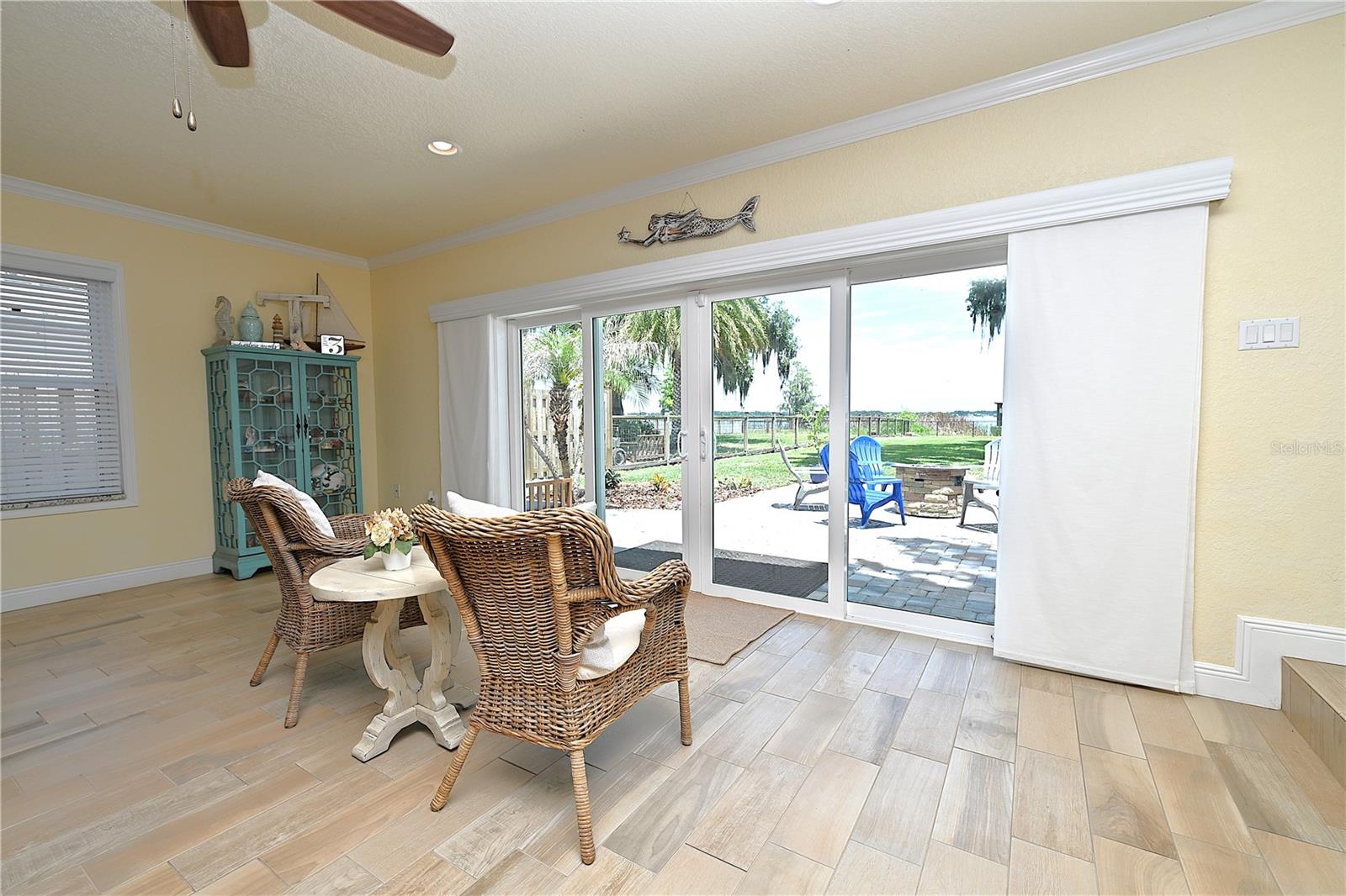 2240 LAKE ARIANA BLVD, AUBURNDALE, FL, 33823