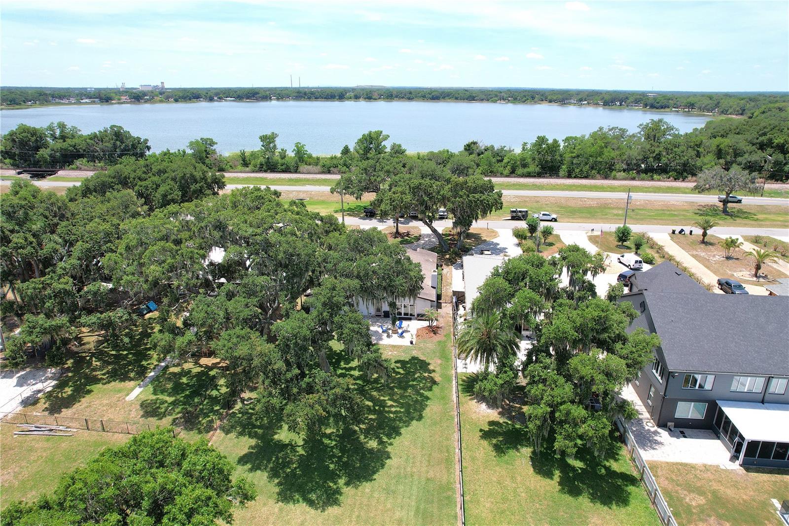2240 LAKE ARIANA BLVD, AUBURNDALE, FL, 33823