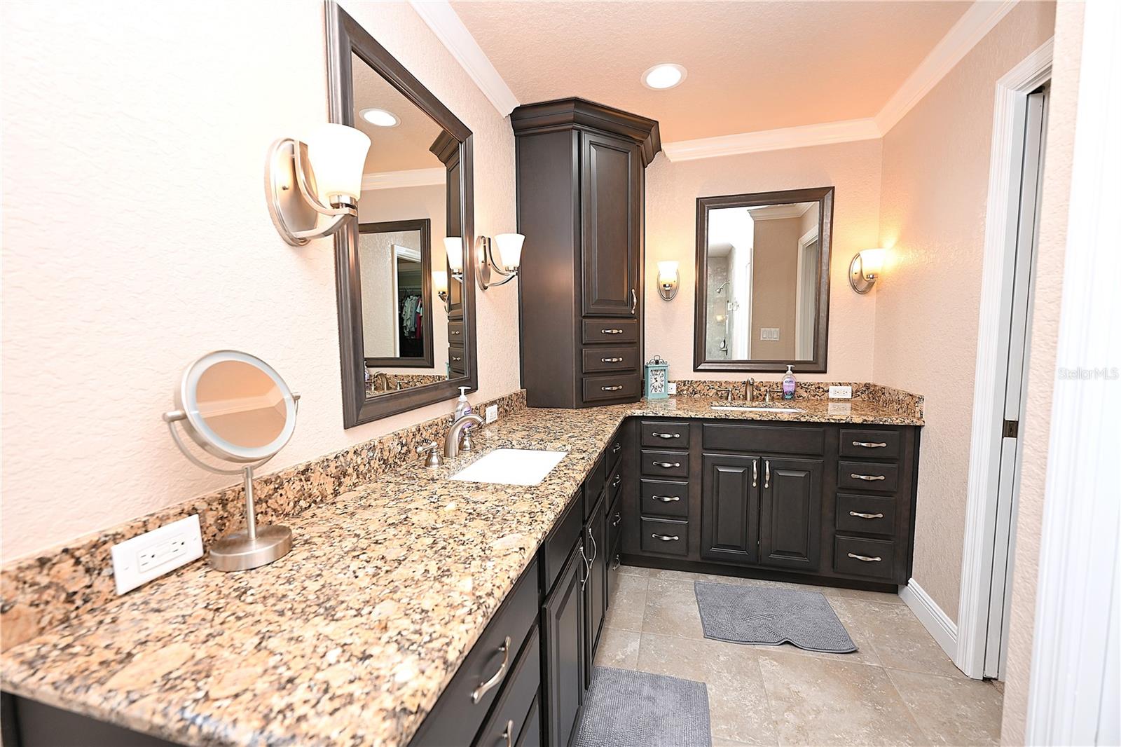 2240 LAKE ARIANA BLVD, AUBURNDALE, FL, 33823
