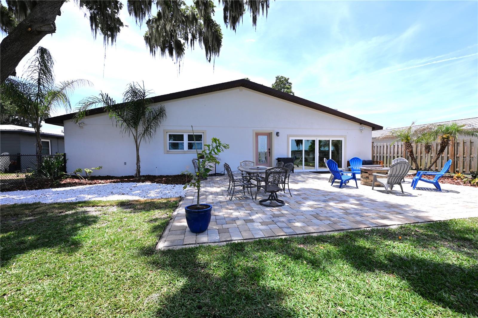 2240 LAKE ARIANA BLVD, AUBURNDALE, FL, 33823