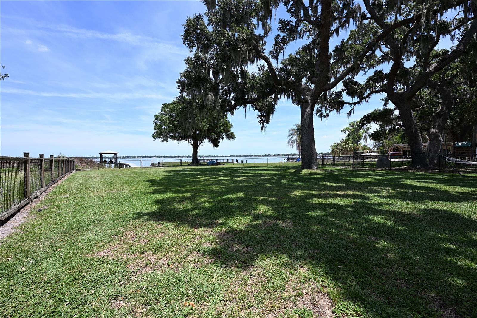 2240 LAKE ARIANA BLVD, AUBURNDALE, FL, 33823