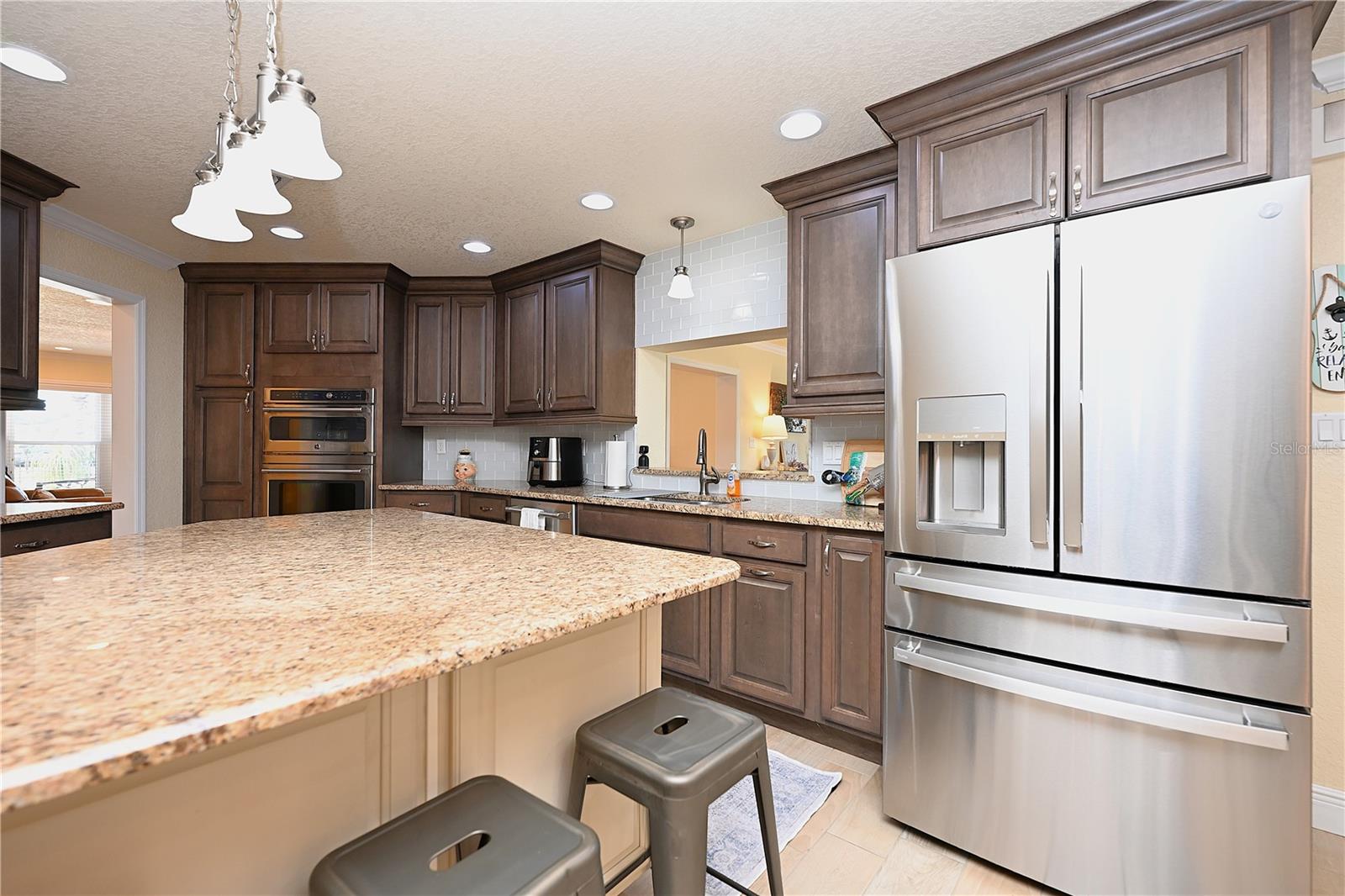 2240 LAKE ARIANA BLVD, AUBURNDALE, FL, 33823