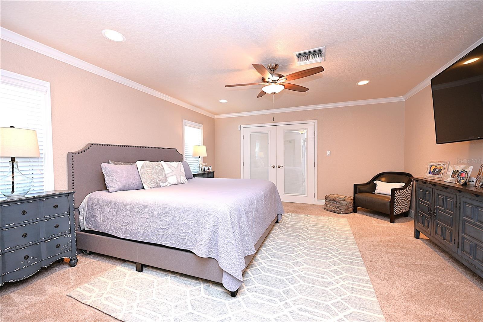 2240 LAKE ARIANA BLVD, AUBURNDALE, FL, 33823