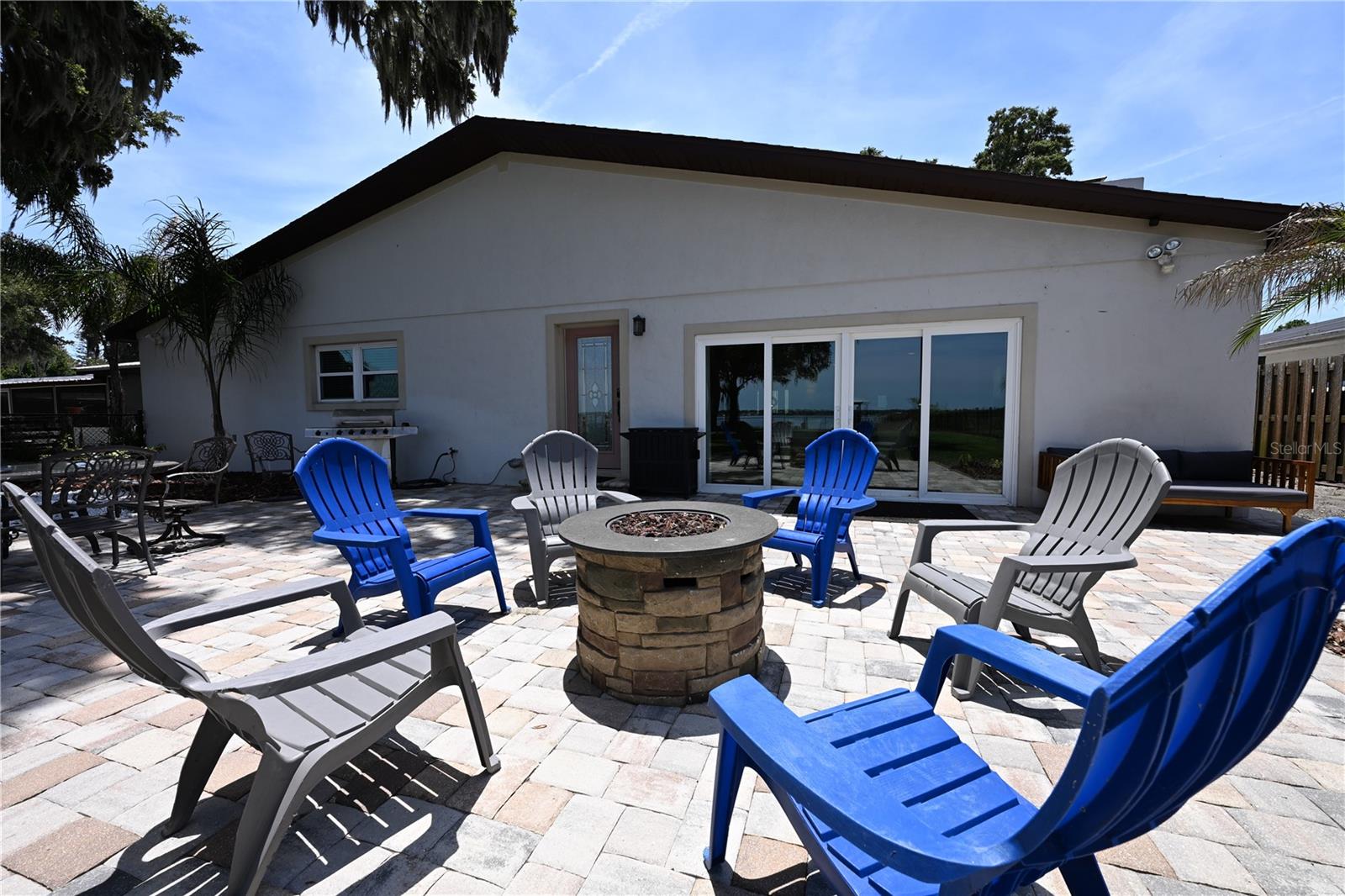 2240 LAKE ARIANA BLVD, AUBURNDALE, FL, 33823
