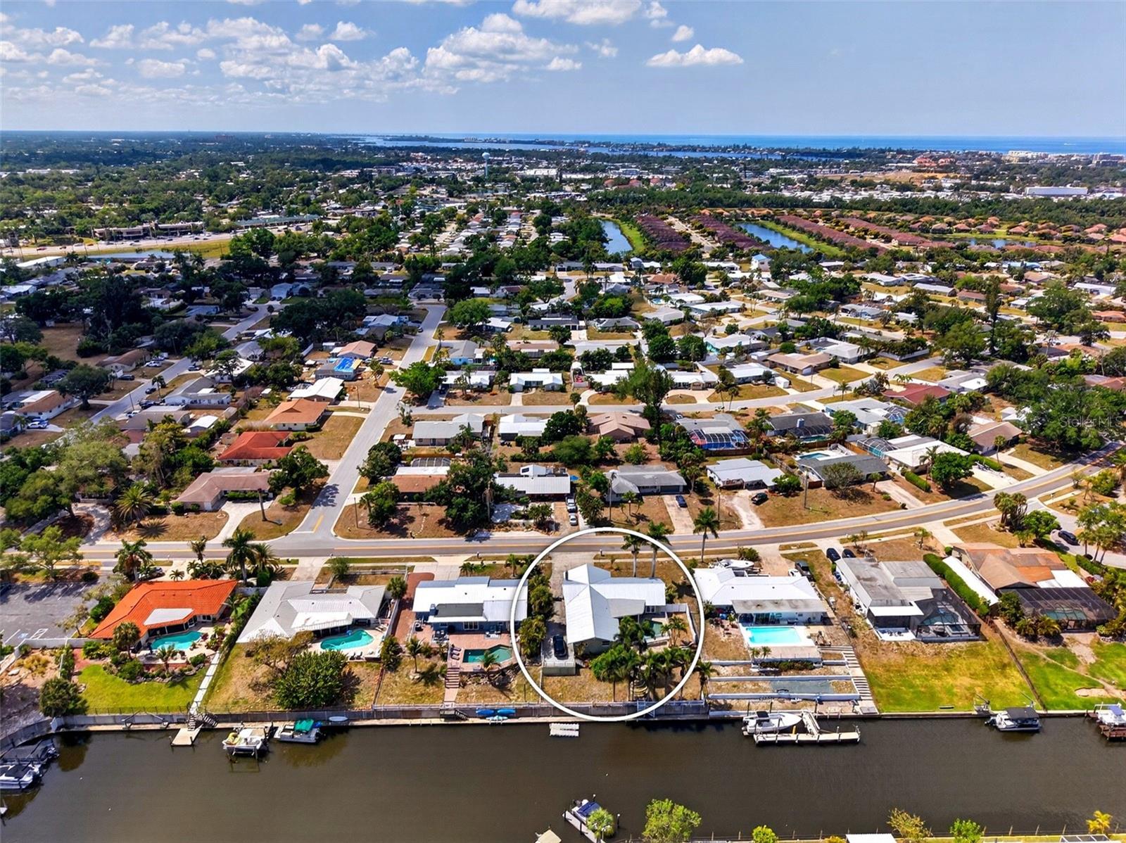 2555 CONSTITUTION BLVD, SARASOTA, FL, 34231