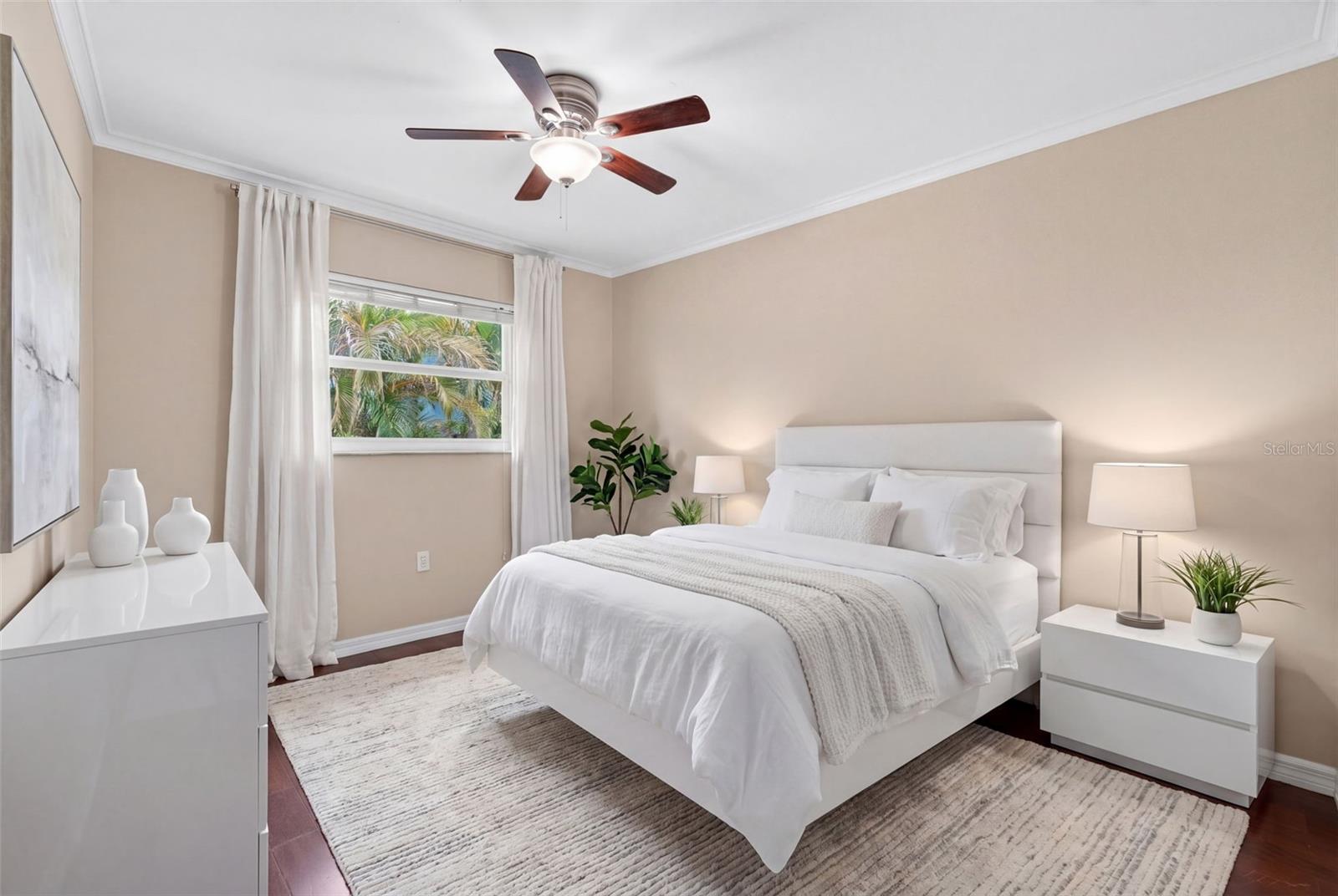 2555 CONSTITUTION BLVD, SARASOTA, FL, 34231