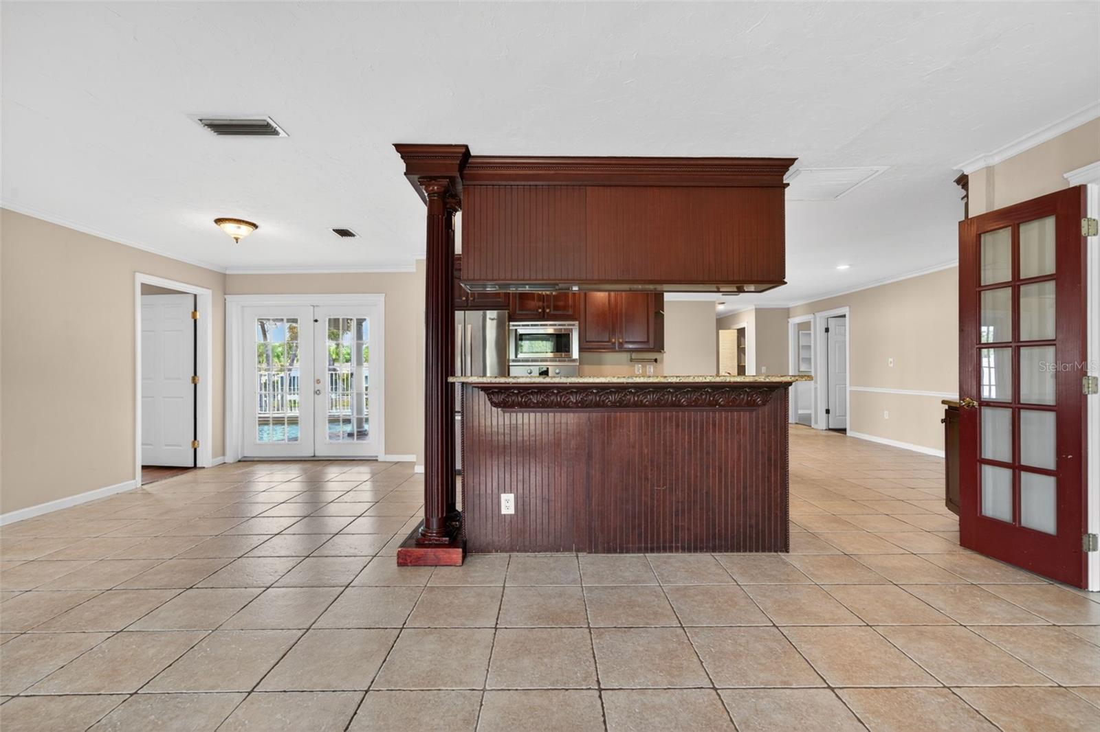 2555 CONSTITUTION BLVD, SARASOTA, FL, 34231