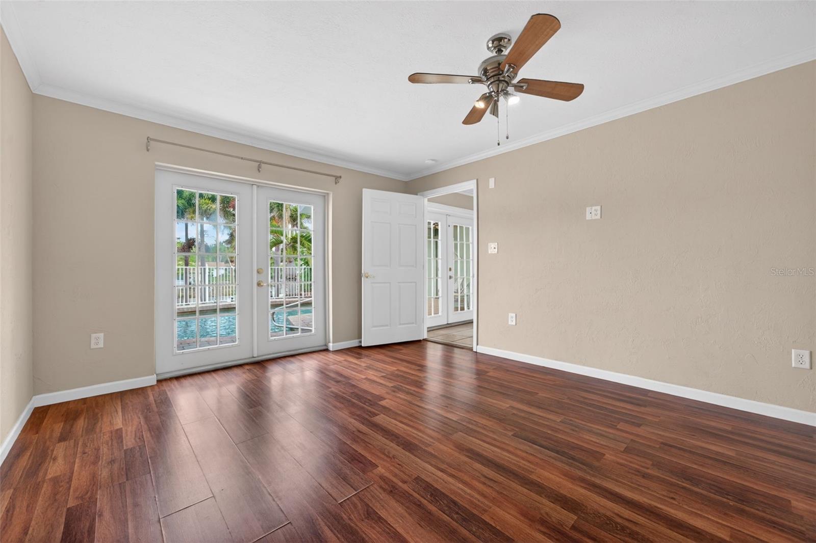 2555 CONSTITUTION BLVD, SARASOTA, FL, 34231