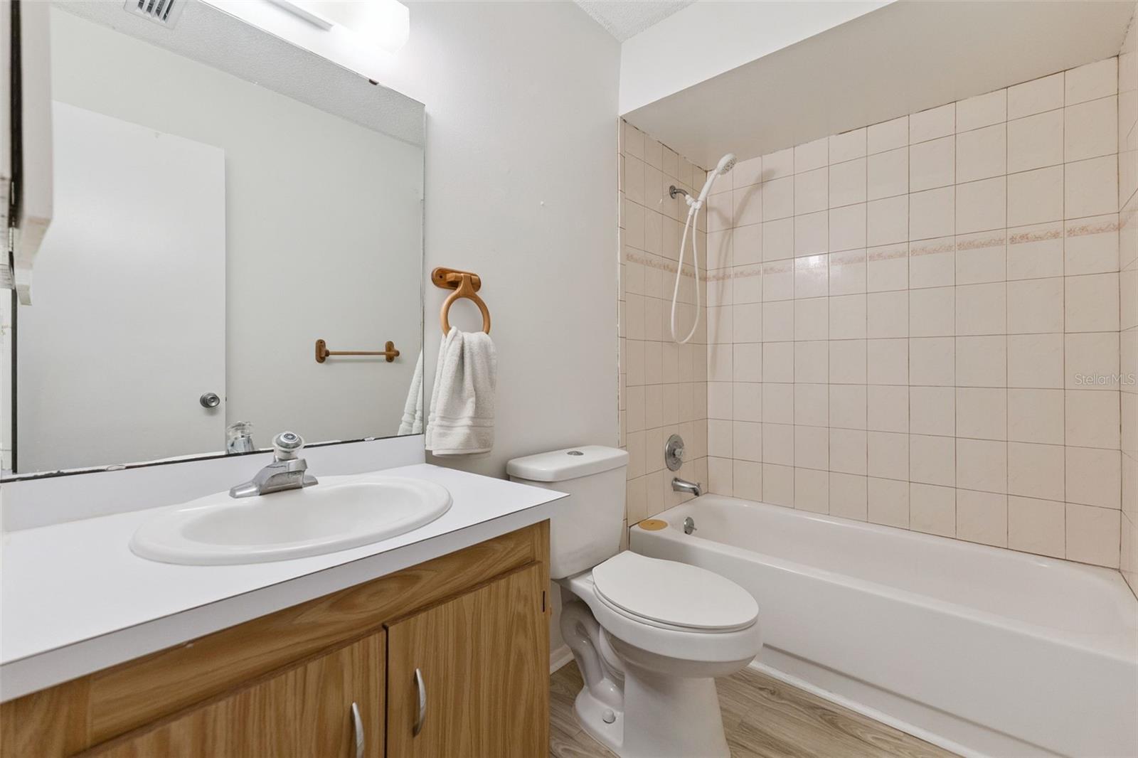 201 CLUB HOUSE BLVD #201, NEW SMYRNA BEACH, FL, 32168