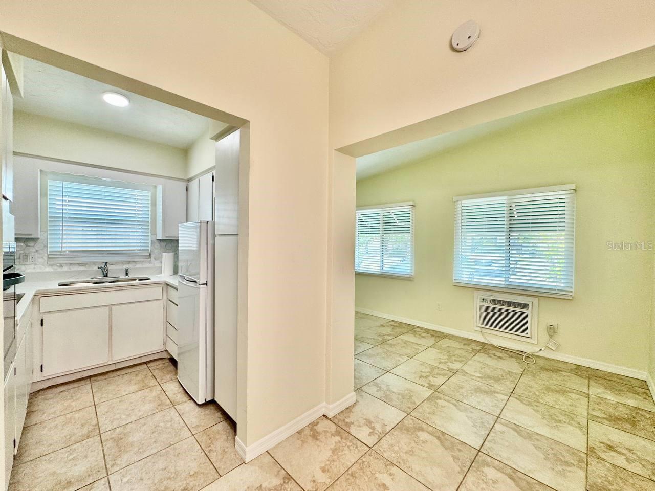 533 YELVINGTON AVE, CLEARWATER, FL, 33756