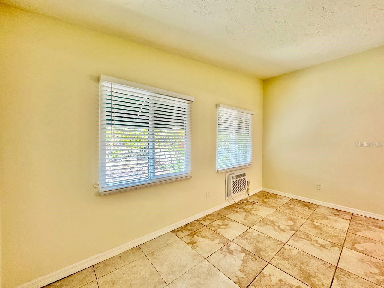 533 YELVINGTON AVE, CLEARWATER, FL, 33756