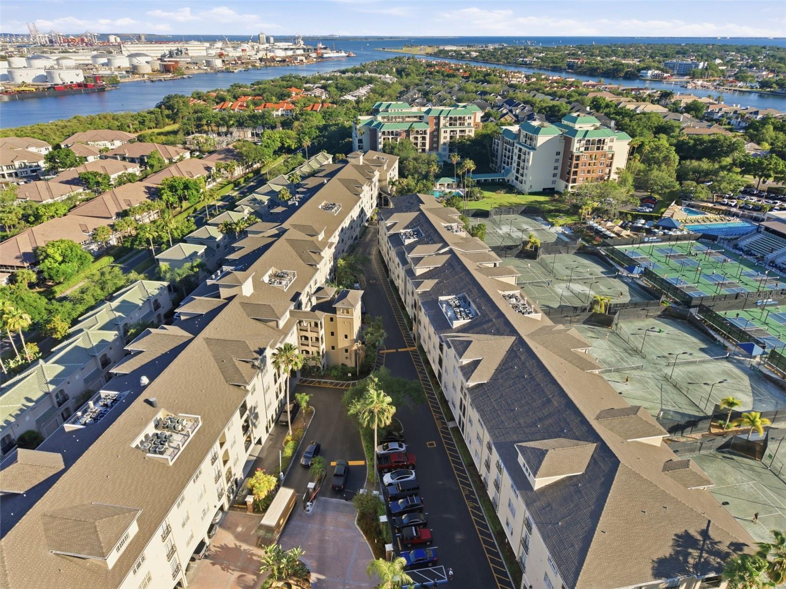 501 KNIGHTS RUN AVE #1332, TAMPA, FL, 33602