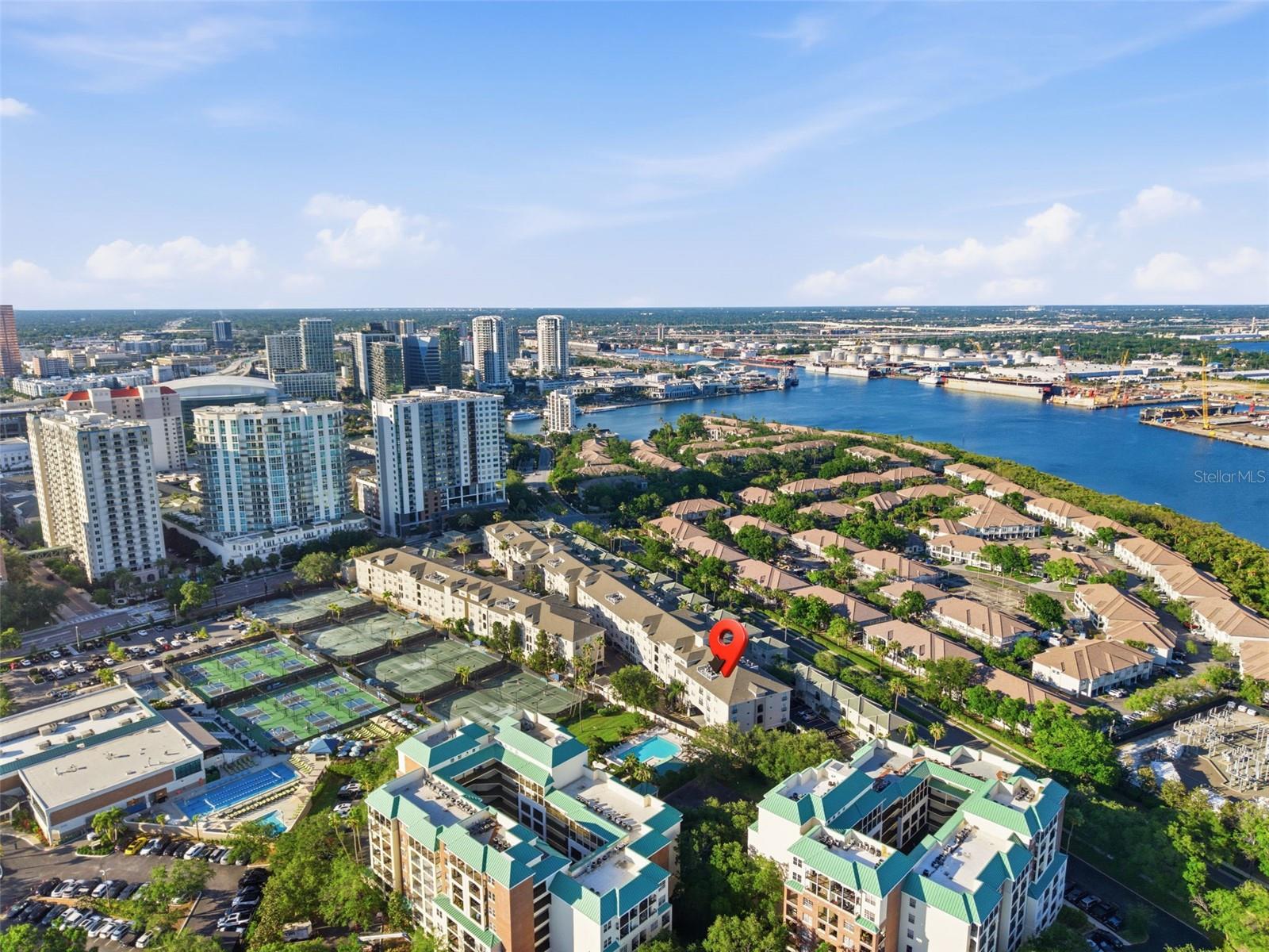 501 KNIGHTS RUN AVE #1332, TAMPA, FL, 33602