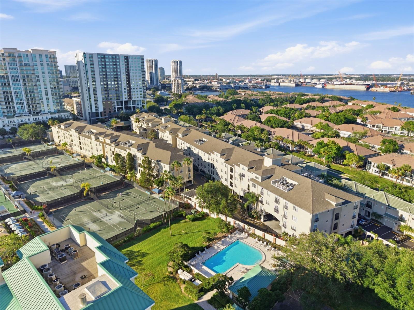501 KNIGHTS RUN AVE #1332, TAMPA, FL, 33602