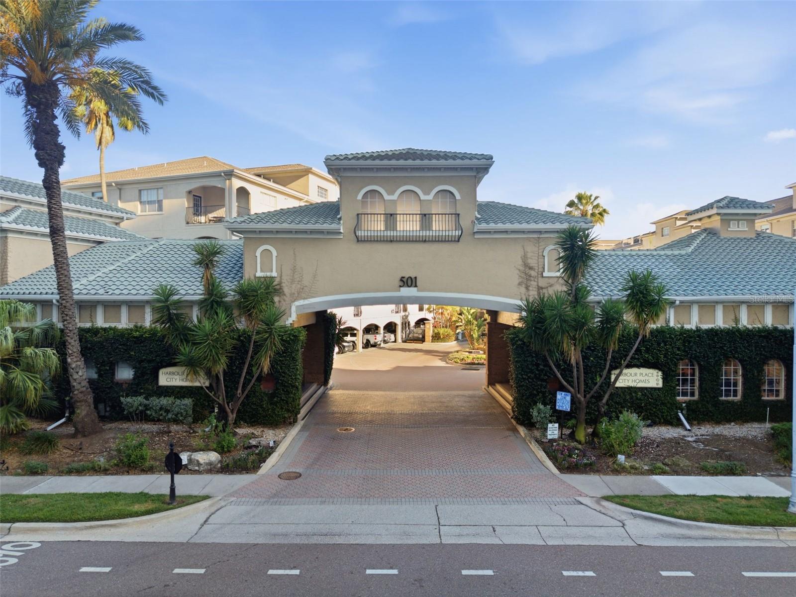 501 KNIGHTS RUN AVE #1332, TAMPA, FL, 33602