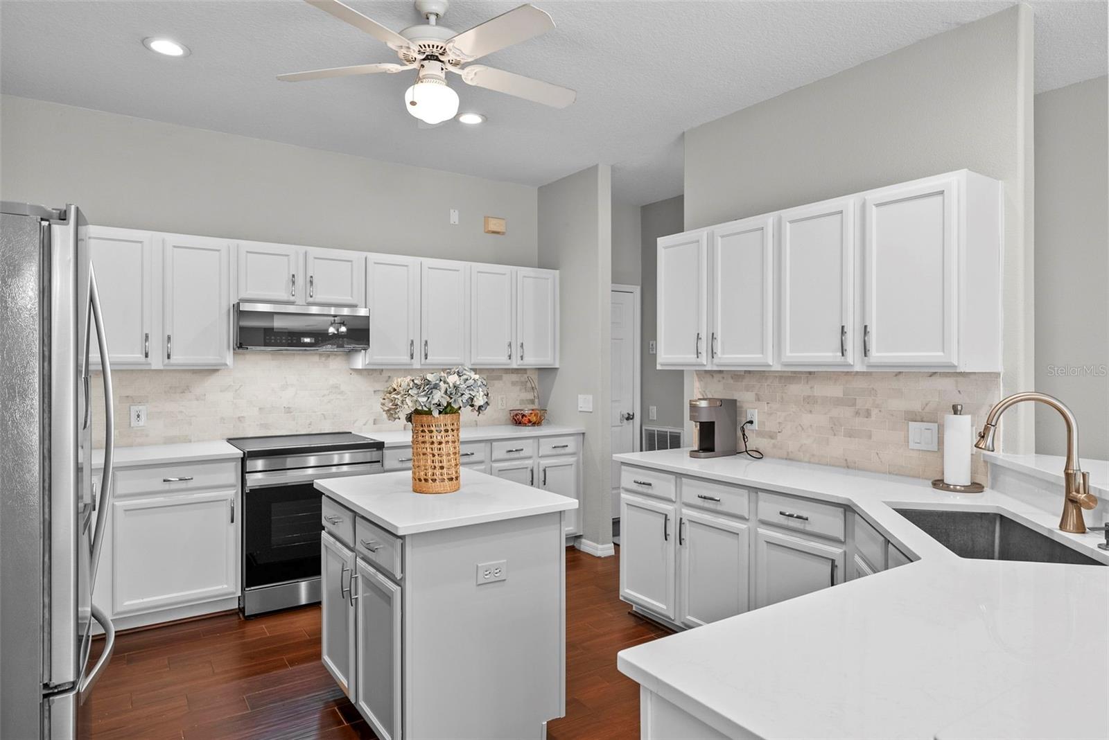 519 HARBOR GROVE CIR, SAFETY HARBOR, FL, 34695