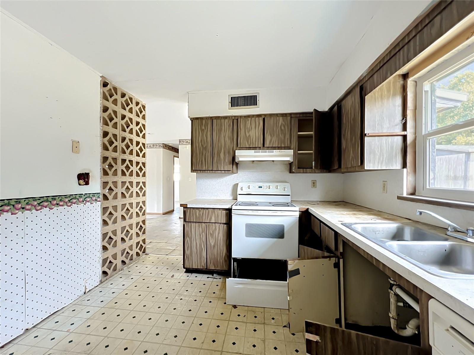 1021 REVILLA LN, ROCKLEDGE, FL, 32955
