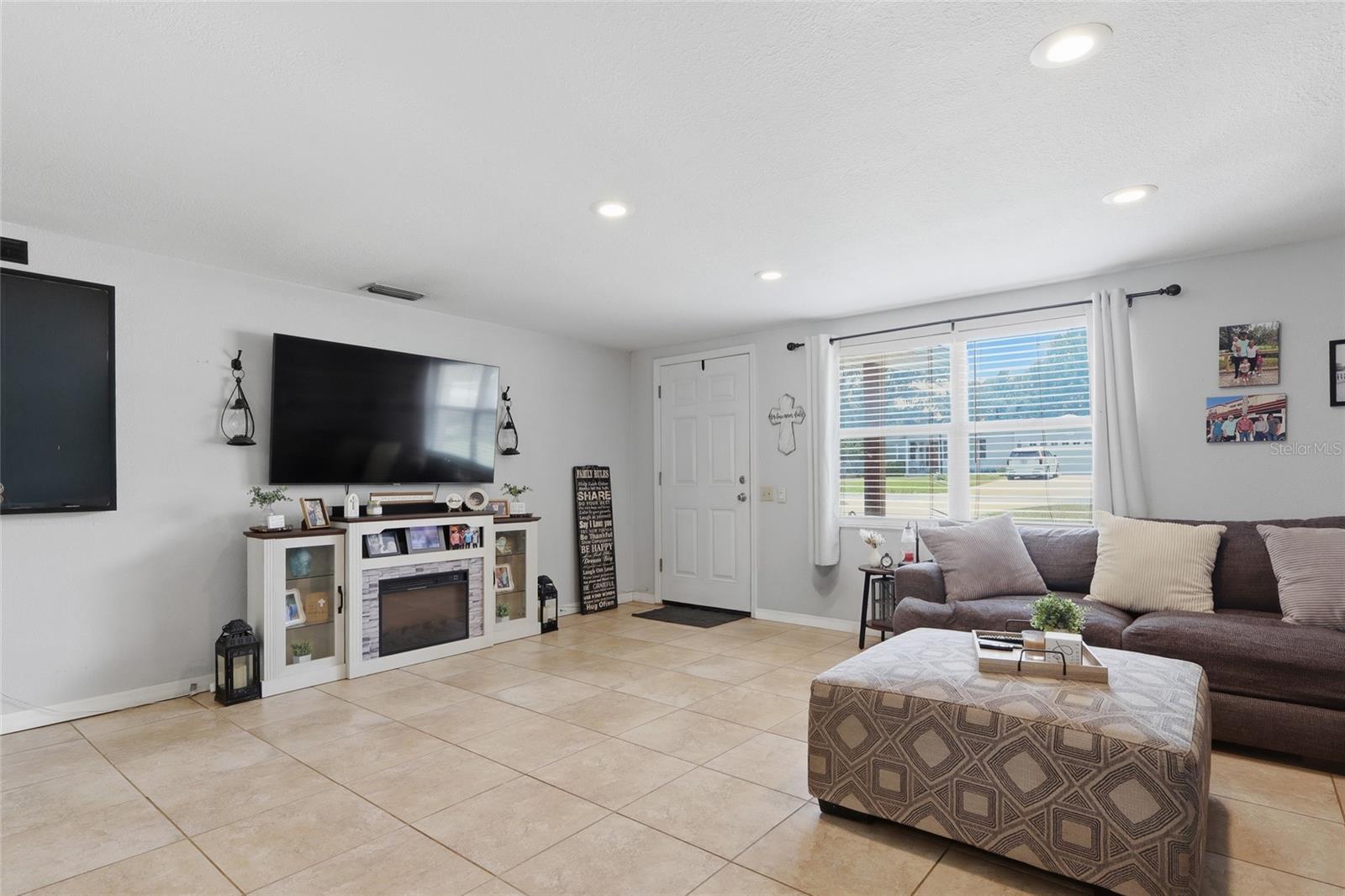 37325 VERO LN, DADE CITY, FL, 33525