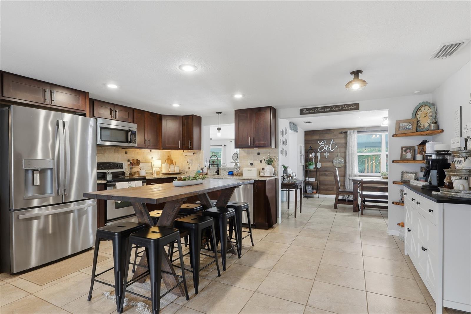 37325 VERO LN, DADE CITY, FL, 33525