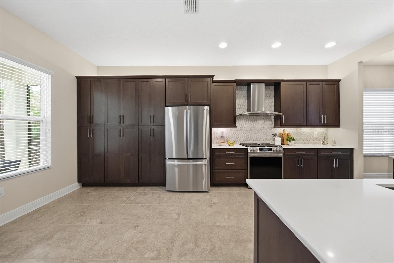 30567 CHESAPEAKE BAY DR, WESLEY CHAPEL, FL, 33543