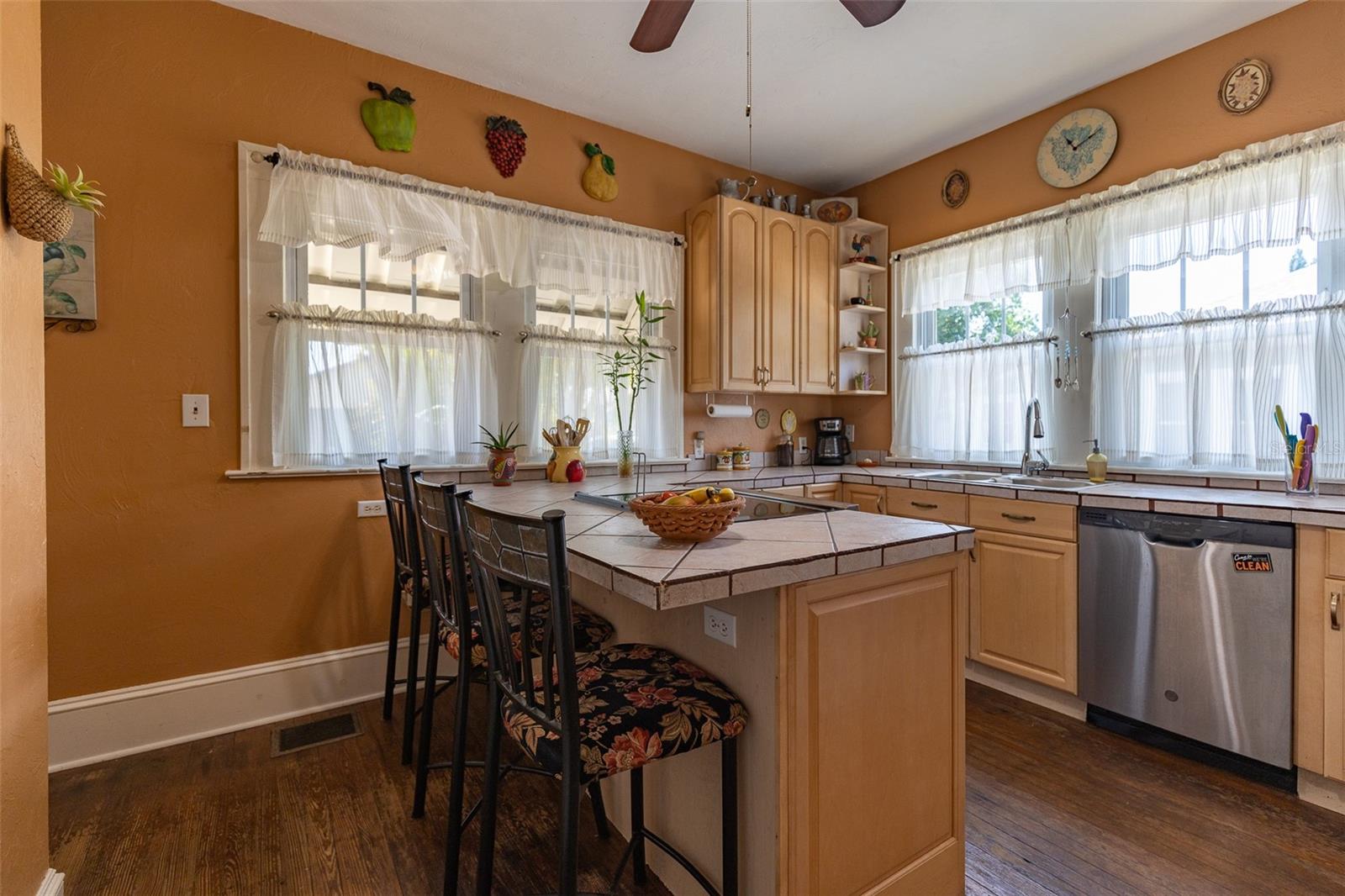 1221 18TH ST W, BRADENTON, FL, 34205